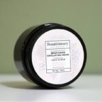 brightening face scrub for all skin type to brighten dark spot and a natural exfoliate